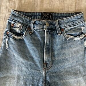Abercrombie & Fitch Women's Simone High Rise Straight Leg Denim Jean Size 24/00
